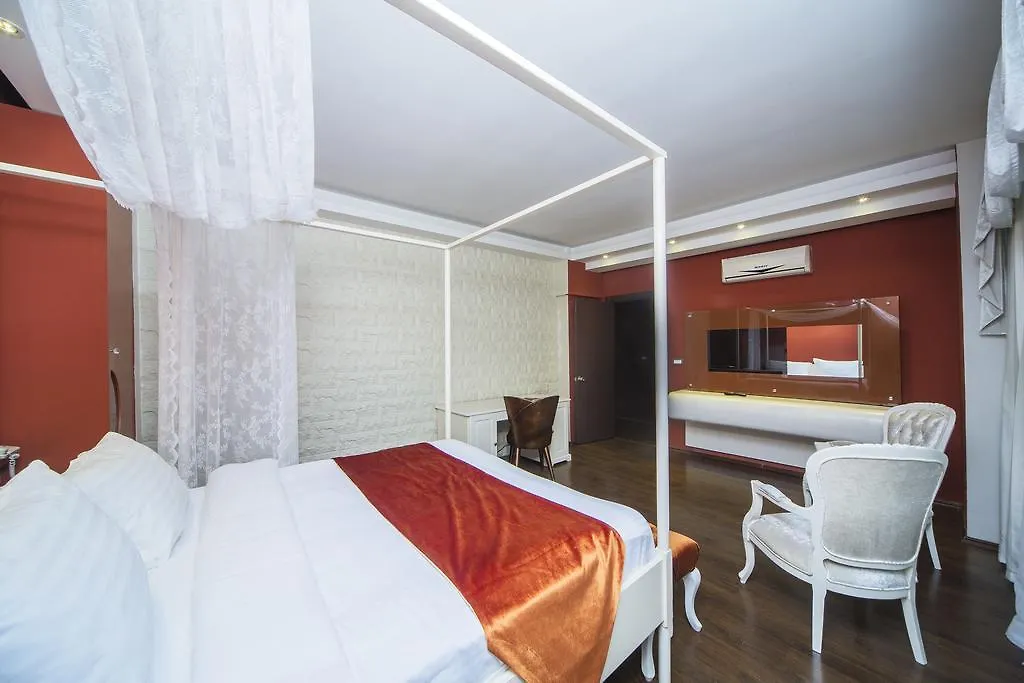 Mood Design Suites Istanbul 4*,